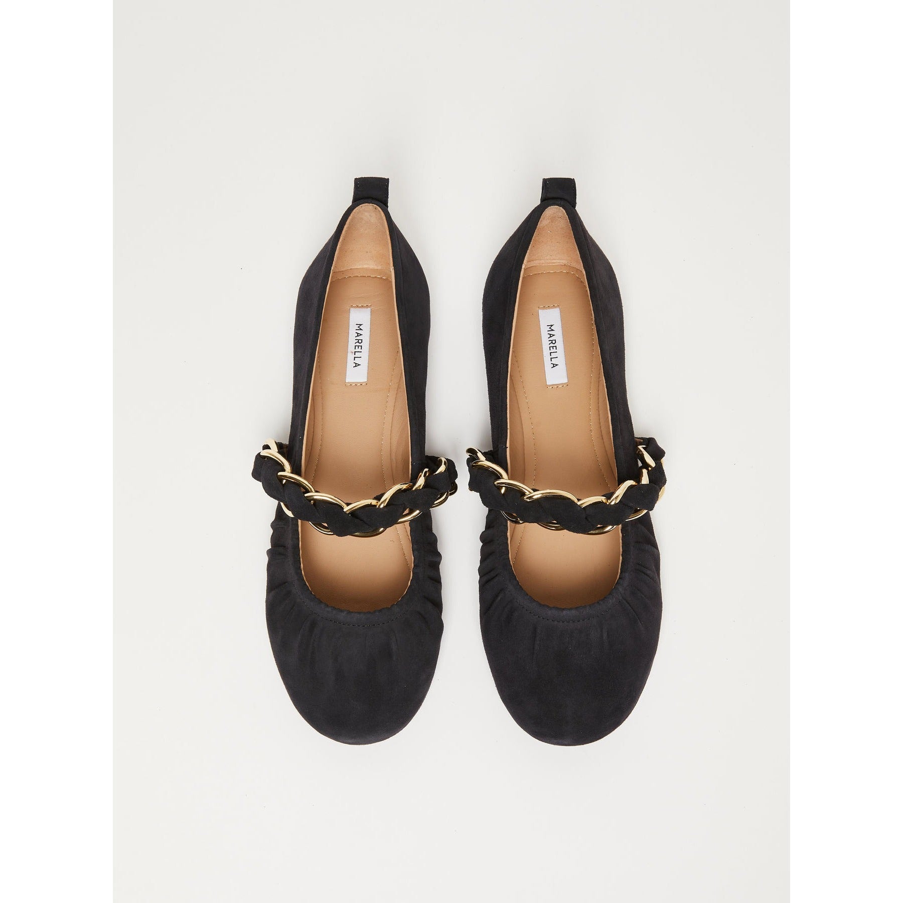 Ballerina in pelle scamosciata con catena