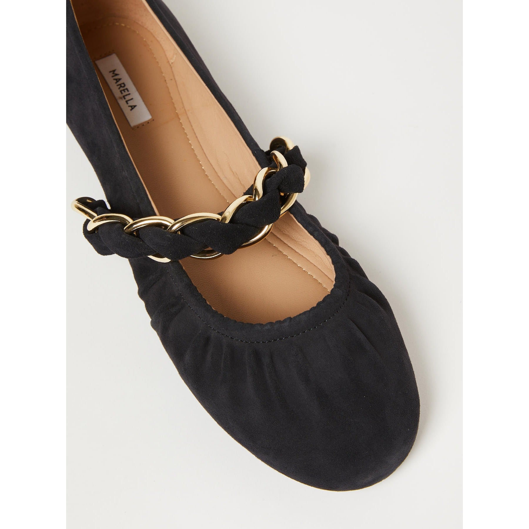 Ballerina in pelle scamosciata con catena